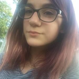 Meet your Posher, Elaina